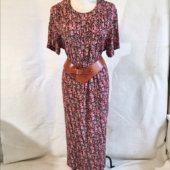 Vintage Dresses & Skirts - Vintage 70s Prairie Dress Floral Print w Tie Back